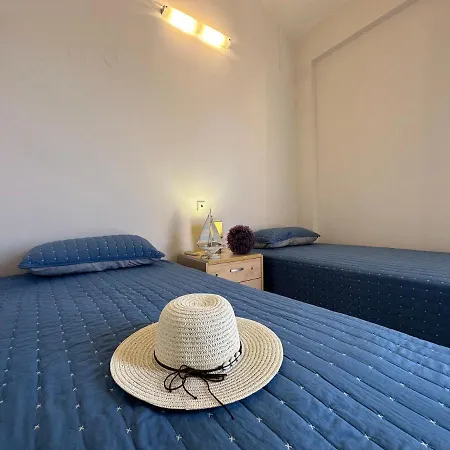 Relax In Sithonia With Great Ocean Views *